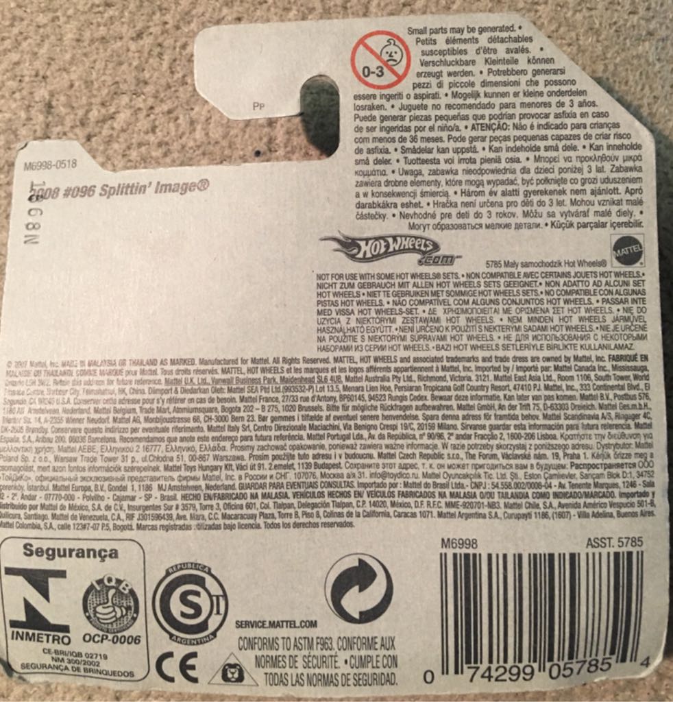 Splittin Image - HOT WHEELS STARS toy car collectible - Main Image 2