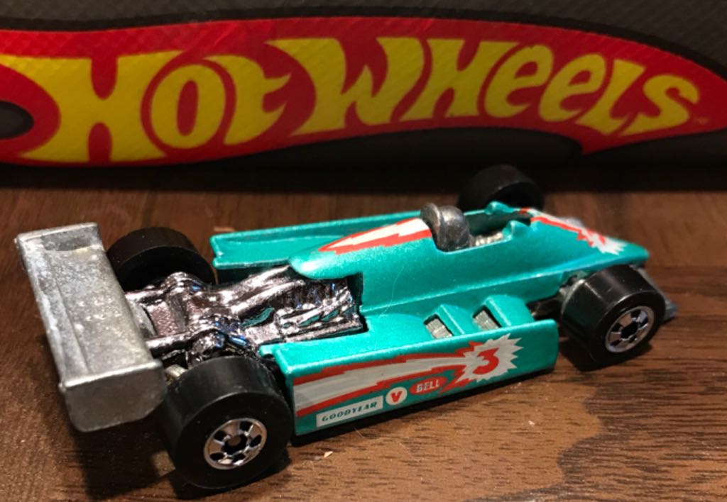 Turbo Streak - Aquafresh Toothpaste Promo toy car collectible - Main Image 2