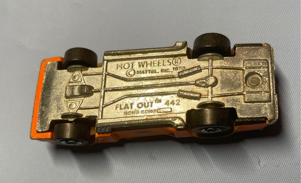 Flat Out 442 - Big Cat Customs toy car collectible - Main Image 4