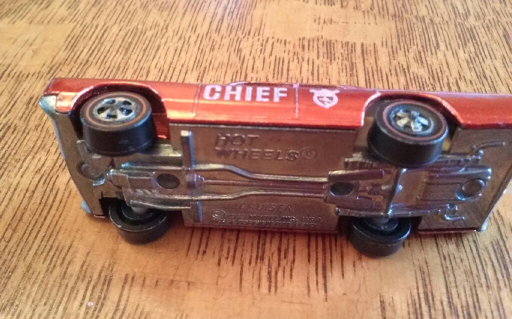 Fire Chief Cruiser - 1970 Hot Wheels toy car collectible - Main Image 2