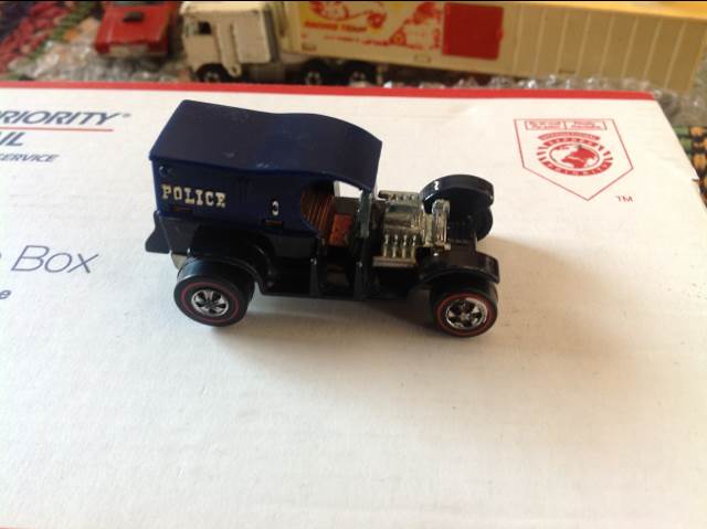 Paddy Wagon - 1970 Redlines toy car collectible - Main Image 2