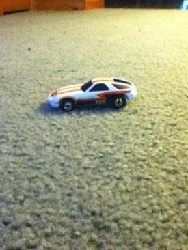 P 928 - Mainline toy car collectible - Main Image 1