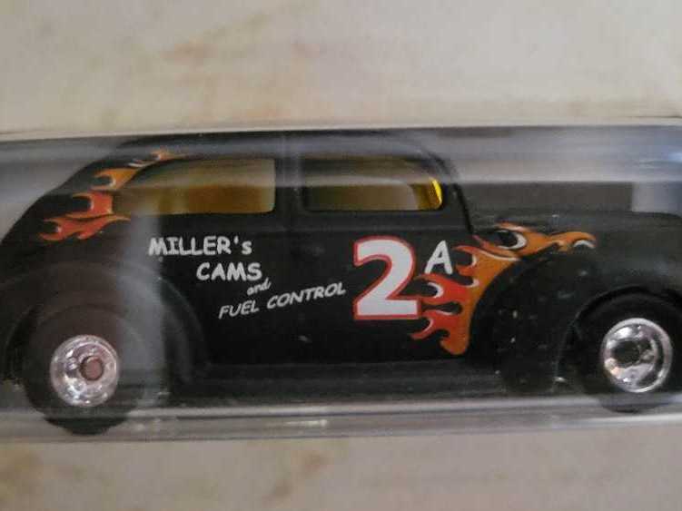 Fat Fendered ’40 - Treasure Hunts 2002 toy car collectible - Main Image 3