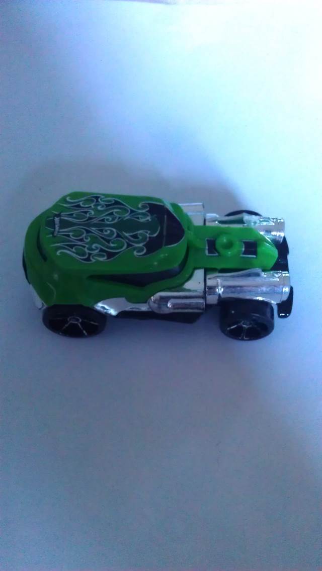 Shell Shock - HW Video Game Heroes ’11 toy car collectible - Main Image 2
