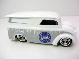 LOOSE - Dairy Delivery York Peppermint Patty  toy car collectible - Main Image 1