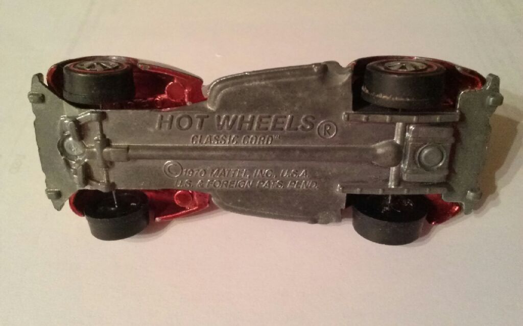 Classic Cord - 1971 Hot Wheels toy car collectible - Main Image 2