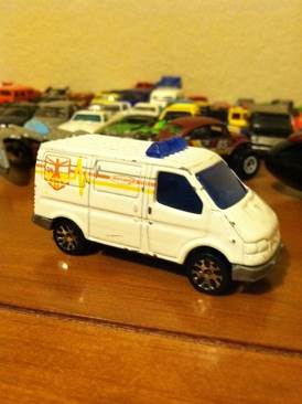 Ford Transit Ambulance  toy car collectible - Main Image 1