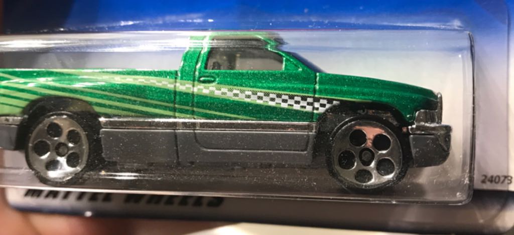 Dodge Ram 1500 - 1999 Hot Wheels toy car collectible - Main Image 2