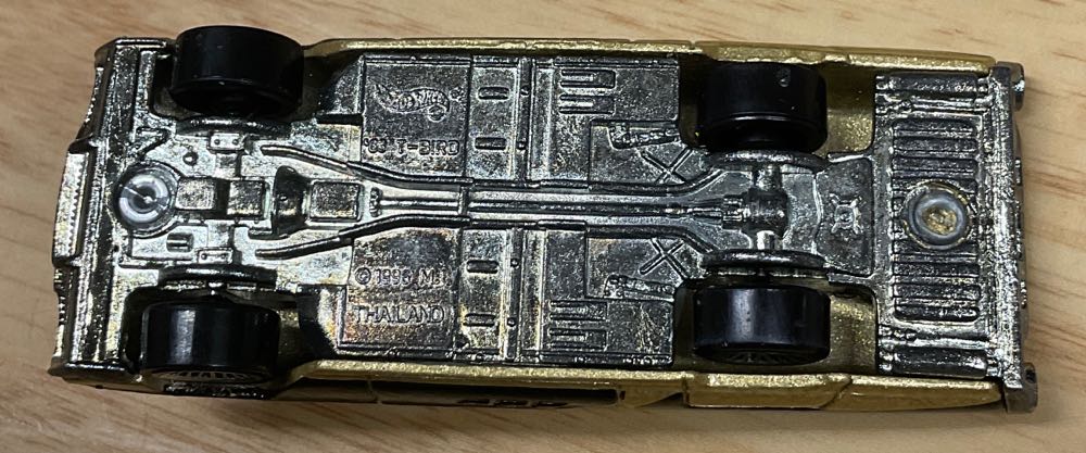 *’T-bird ’63’ Convertible, Black & White - 1998 Mainline Cars toy car collectible - Main Image 4