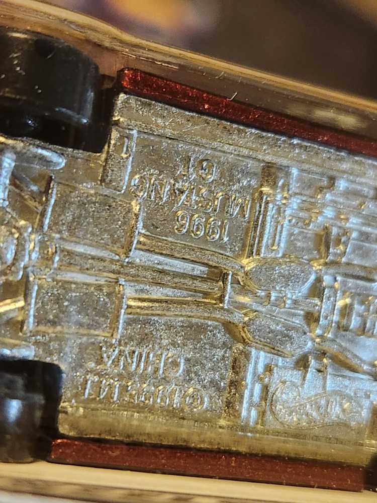 Ford 1996 Mustang   toy car collectible - Main Image 2