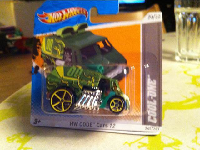 Cool-One - HW Code Cars ’12 toy car collectible - Main Image 2
