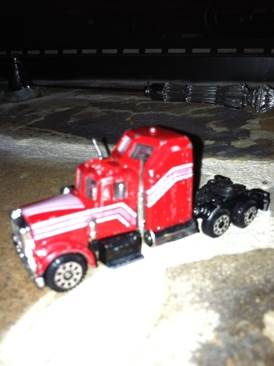 Semi  toy car collectible - Main Image 1