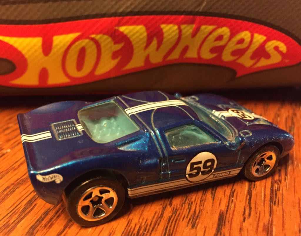 Ford GT40 - 1999 First Editions toy car collectible - Main Image 2