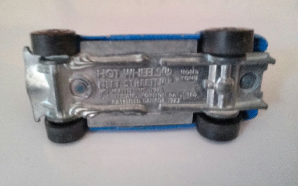 Neet Streeter - Hot Wheels toy car collectible - Main Image 2