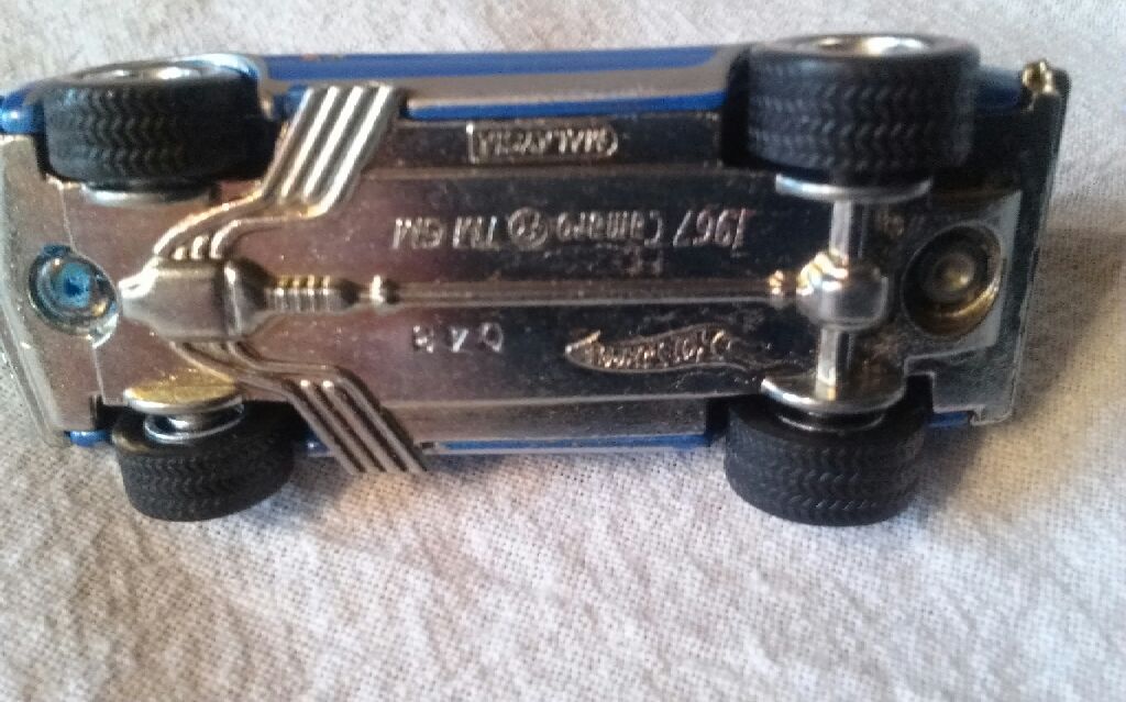 Chevy 1967 Camaro  - Mainline toy car collectible - Main Image 2