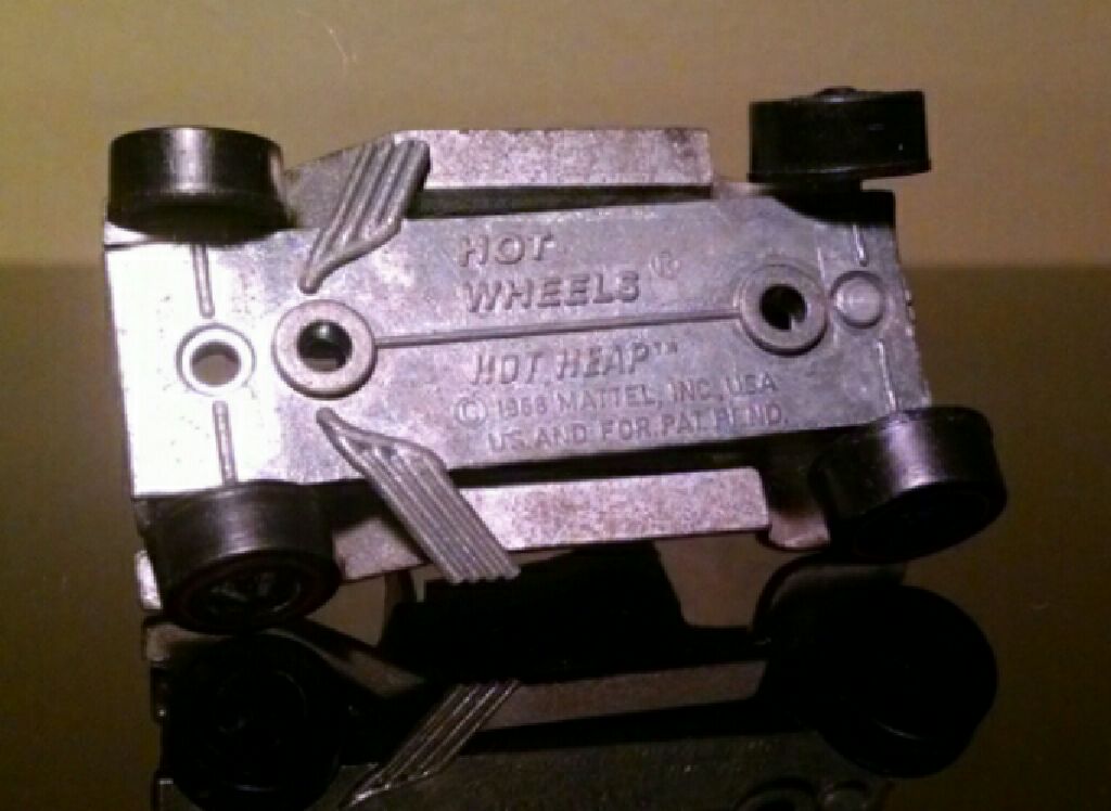 Hot Heap - Sweet 16 toy car collectible - Main Image 2