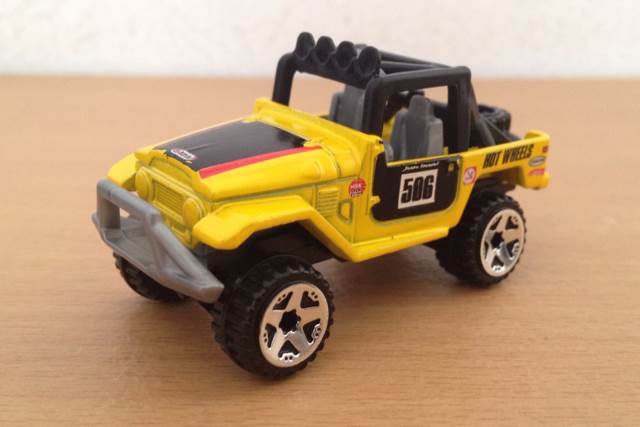 Toyota Land Cruiser FJ40 - New Models toy car collectible - Main Image 2