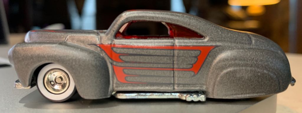 Tail Dragger - 2010 HW Wayne’s Garage toy car collectible - Main Image 2