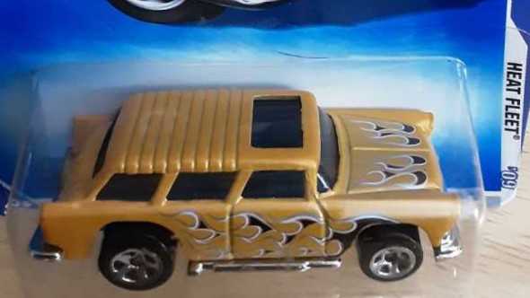 Chevy Nomad ’55 - Heat Fleet toy car collectible - Main Image 3