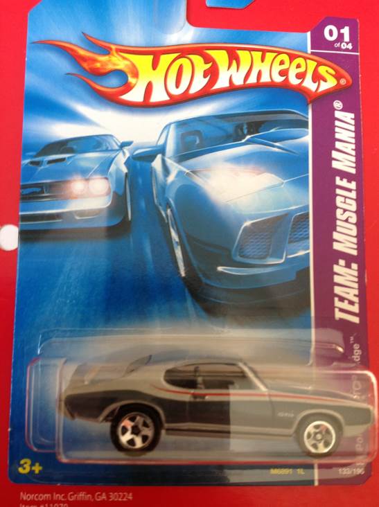 Pontiac GTO Judge - 2008 Team: Muscle Mania toy car collectible - Main Image 2