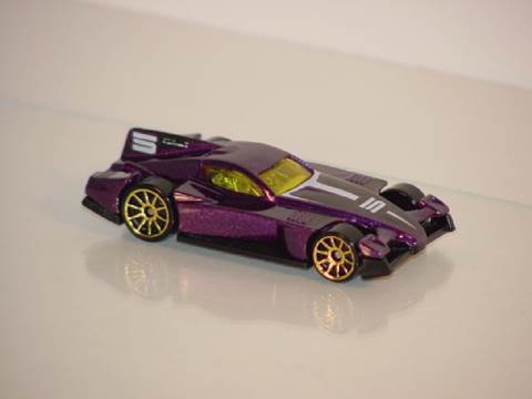 Formul8r - 2005 First Editions toy car collectible - Main Image 2