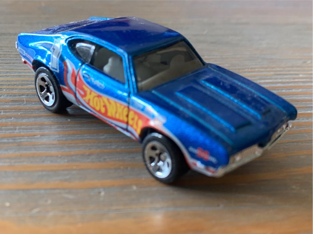 Olds 442 - Mainline toy car collectible - Main Image 3