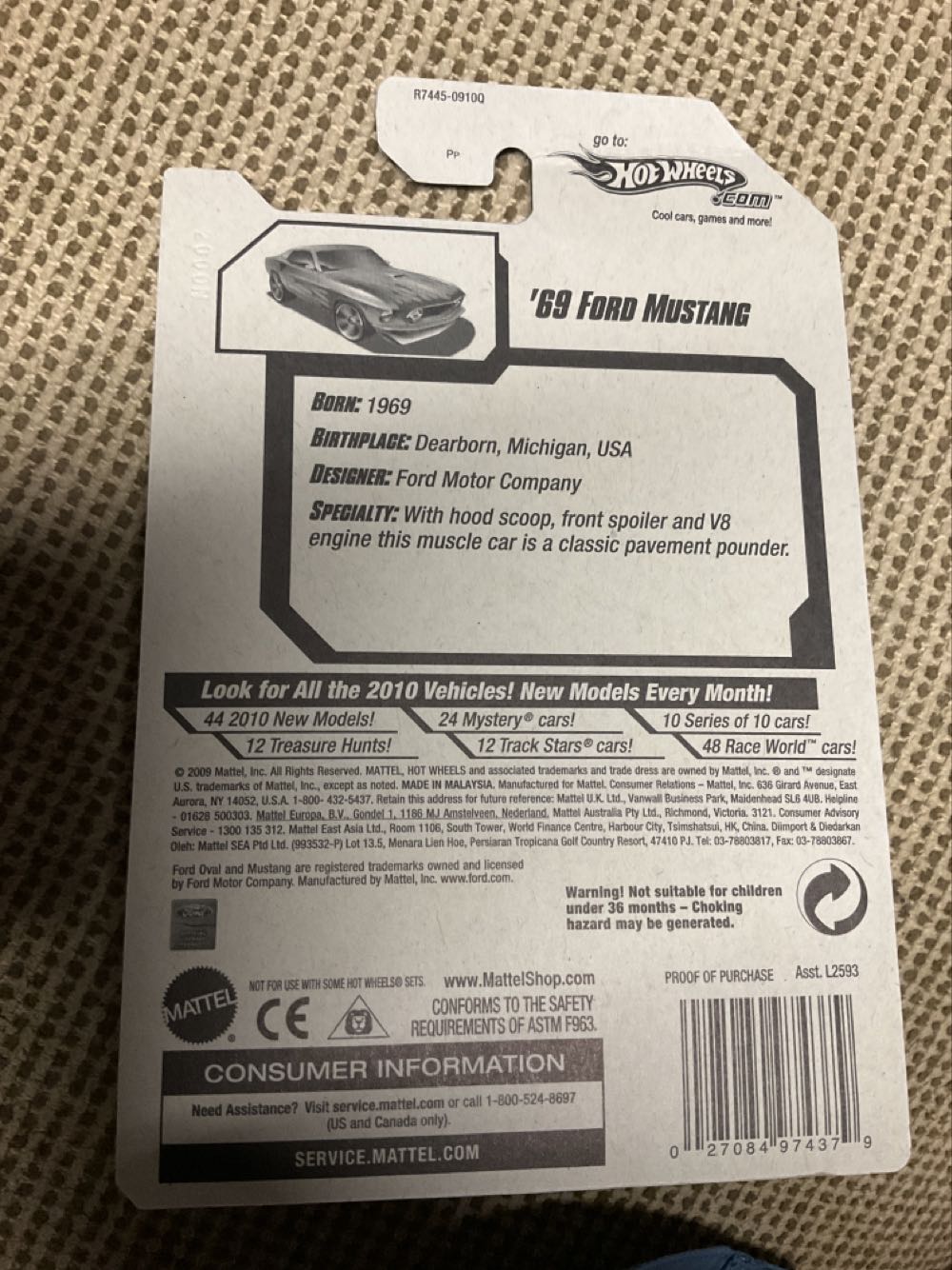 Ford Mustang (TH) - Treasure Hunts ‘10 toy car collectible [Barcode 027084974379] - Main Image 2