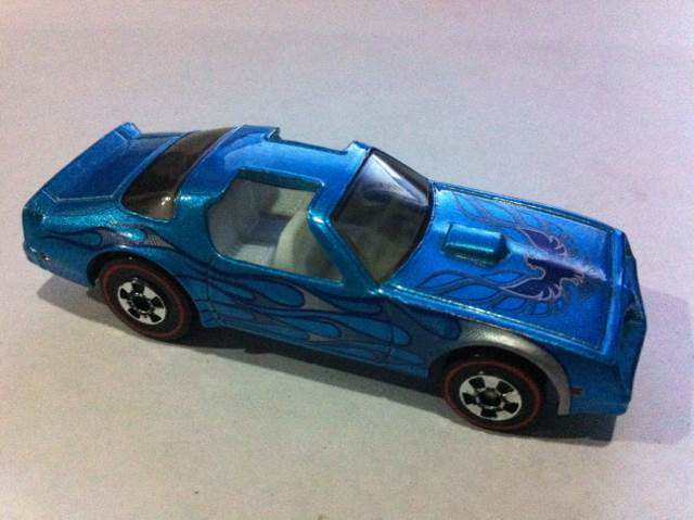 Hot Bird - Since ’68 toy car collectible - Main Image 2