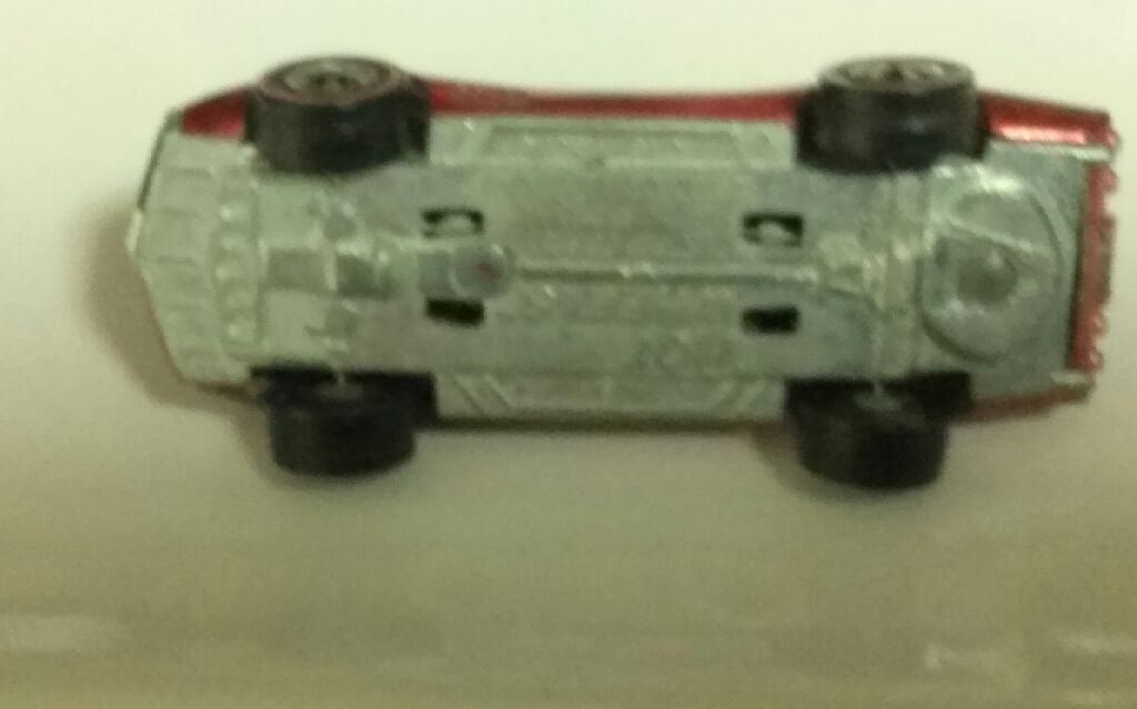 Redline Custom Corvette - First 16 toy car collectible - Main Image 2