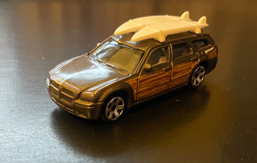 Magnum  - Ready For Action toy car collectible - Main Image 4