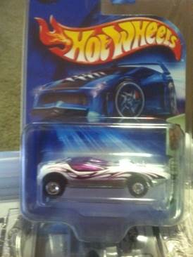 Splittin Image - 2004 Treasure Hunt toy car collectible - Main Image 1
