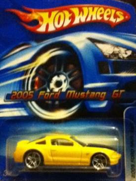 05 Ford Mustang GT  toy car collectible - Main Image 1