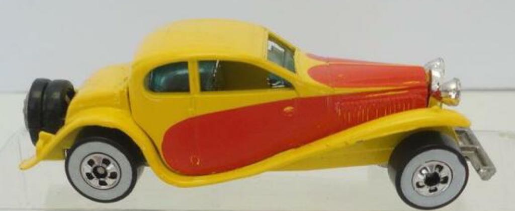 ‘37 Bugatti - 1986 Hotwheels toy car collectible - Main Image 2