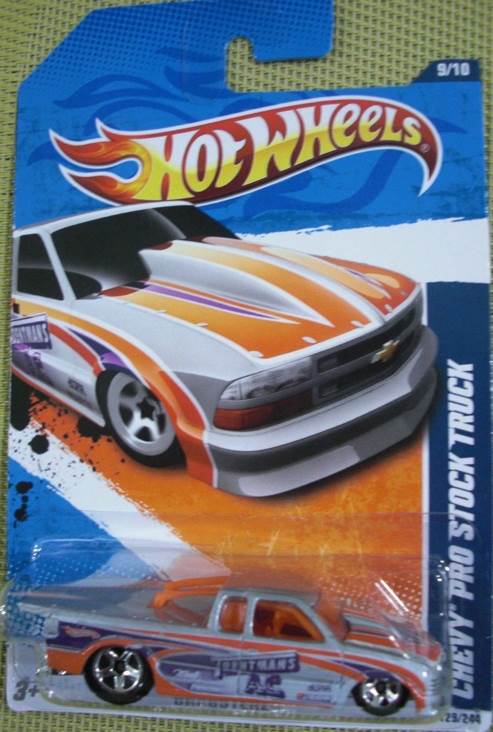 Chevrolet Pro Stock Truck - HW Drag Racers ’11 toy car collectible - Main Image 2