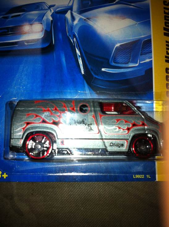 Custom ‘77 Dodge Van (Loose) - Mainline toy car collectible - Main Image 2