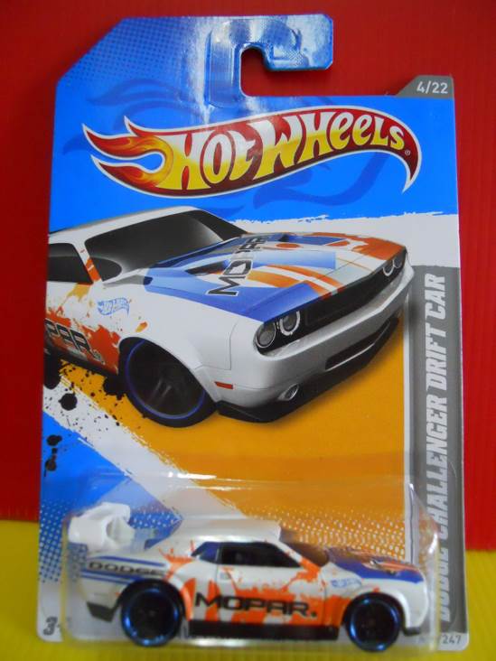 Dodge Challenger Drift Car - HW Code toy car collectible - Main Image 2