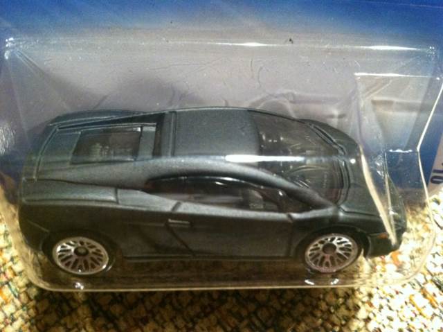 Lamborghini Gallardo LP 560-4 - HW Premiere toy car collectible - Main Image 2