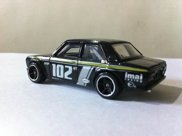 Datsun Bluebird 510 - 2009 - HW Premiere toy car collectible - Main Image 2