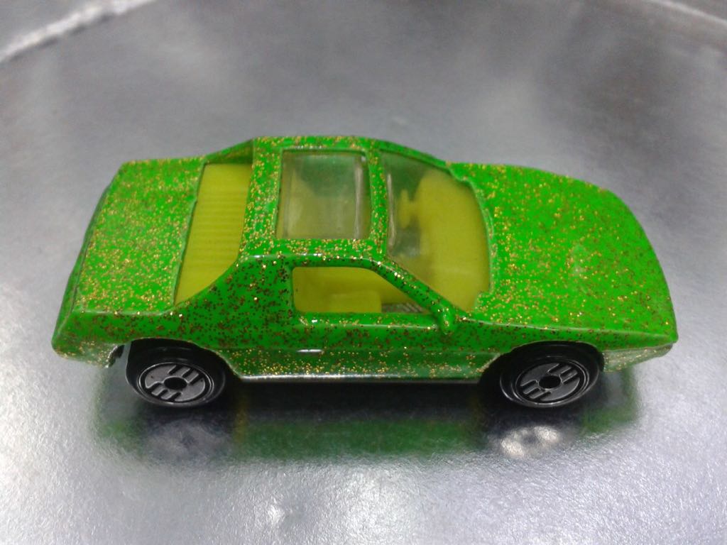 Pontiac Fiero 2M4 (Green LC) - Mainline toy car collectible - Main Image 2