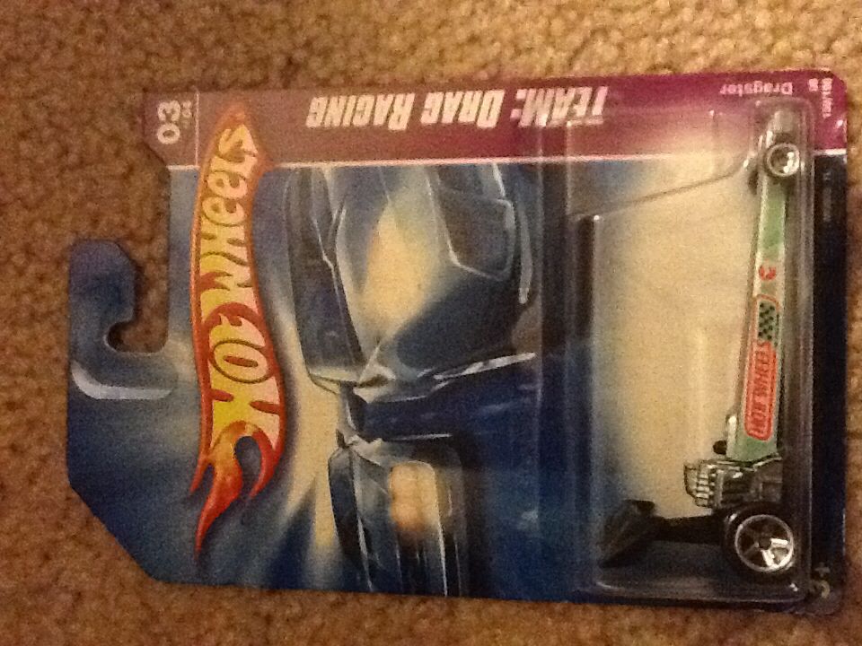 Dragster - 2008 Team: Drag Racing toy car collectible - Main Image 2