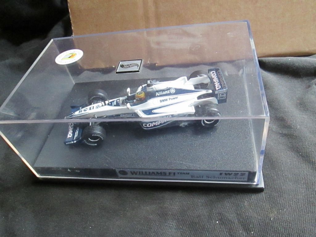 Williams FW22 - F1 toy car collectible [Barcode 074299267468] - Main Image 1