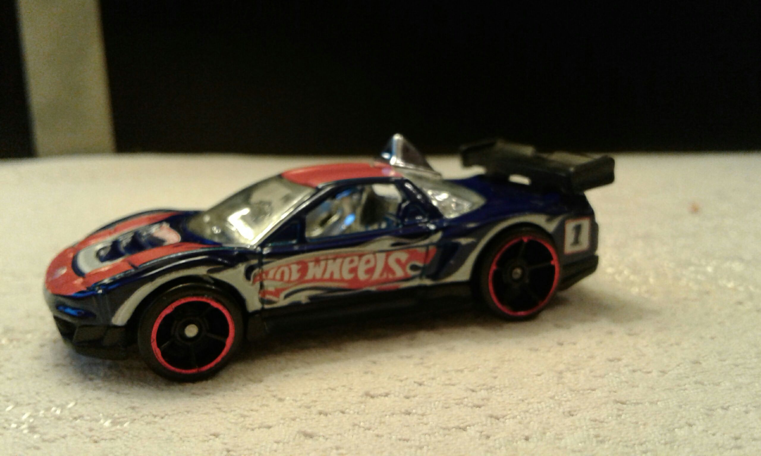 ’01 Acura NSX - 2012 - HW Thrill Racers - Race Course toy car collectible - Main Image 2
