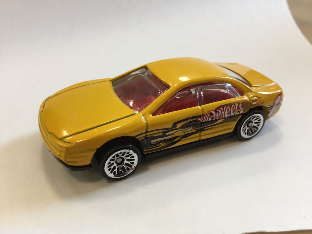 Oldsmobile Aurora - 2001 - HW Mainline toy car collectible - Main Image 2