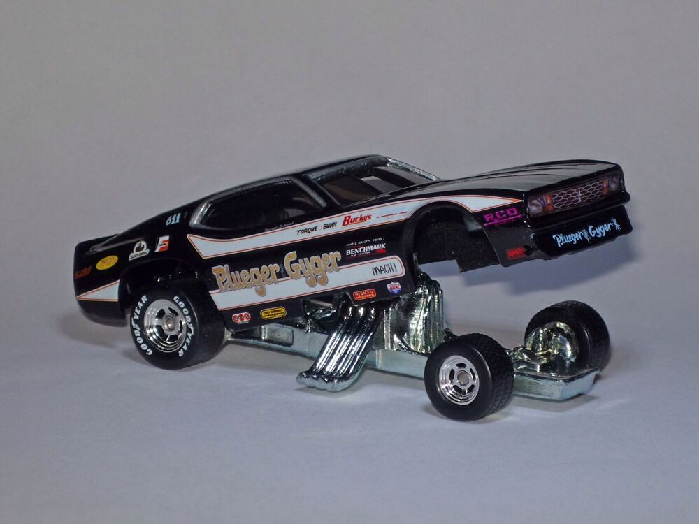 ’71 Mustang Funny Car - Hotwheels Flames toy car collectible - Main Image 2