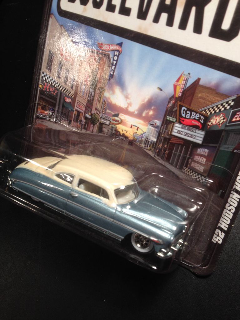 Hudson Hornet - 2012 Hot Wheels Boulevard toy car collectible - Main Image 2