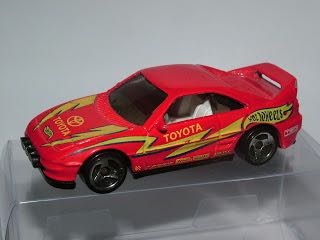 Toyota MR2 - 2001 Hot Wheels toy car collectible - Main Image 2