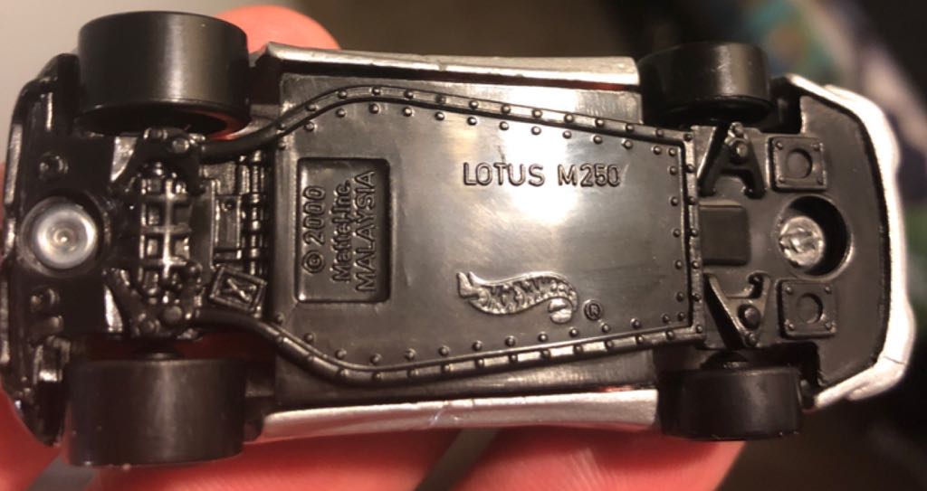 Hot Wheels Lotus M250 - 2001 First Editions toy car collectible - Main Image 2