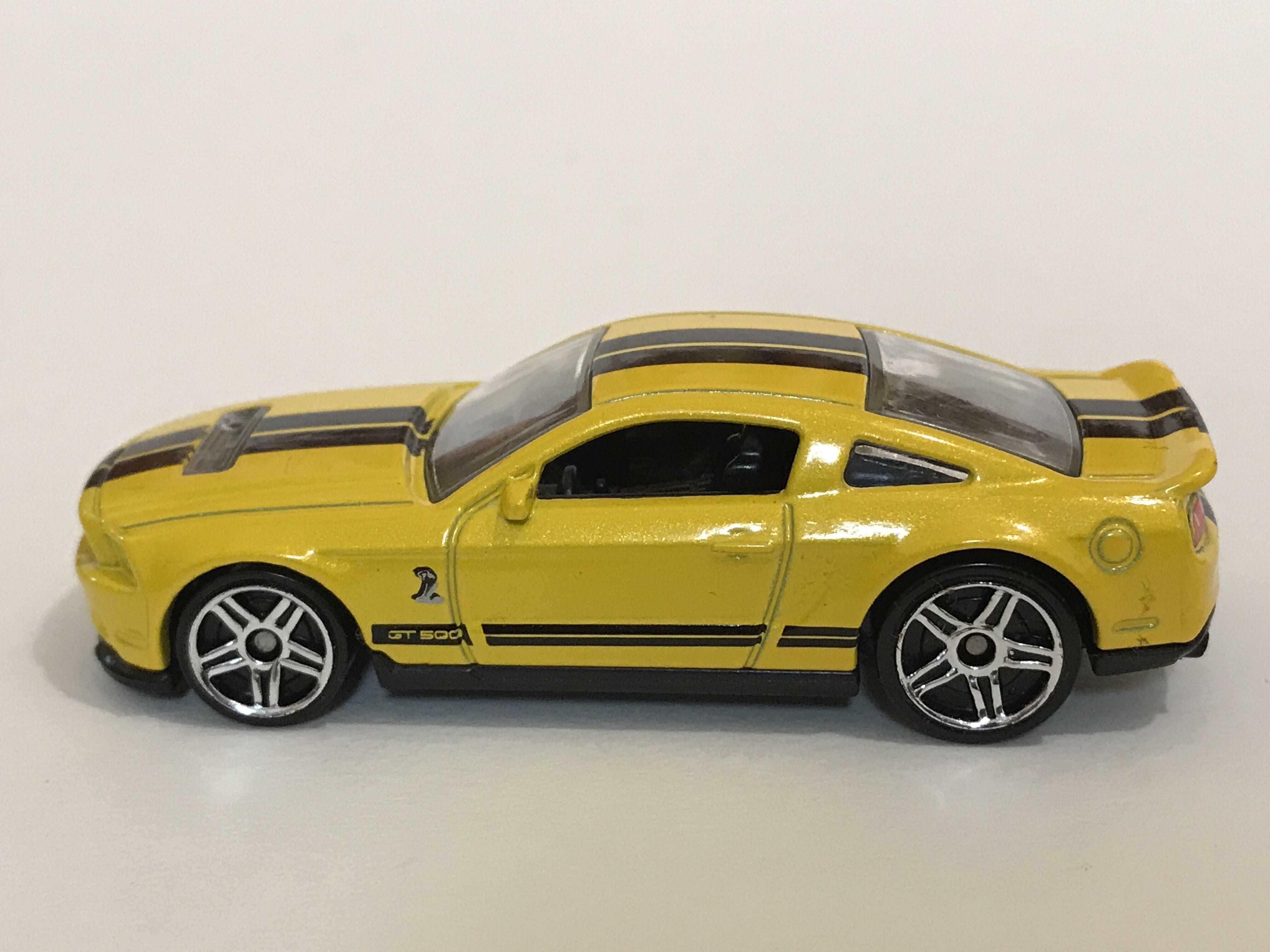 ’10 Ford Shelby GT500 - 2010 - HW PREMIERE toy car collectible - Main Image 3