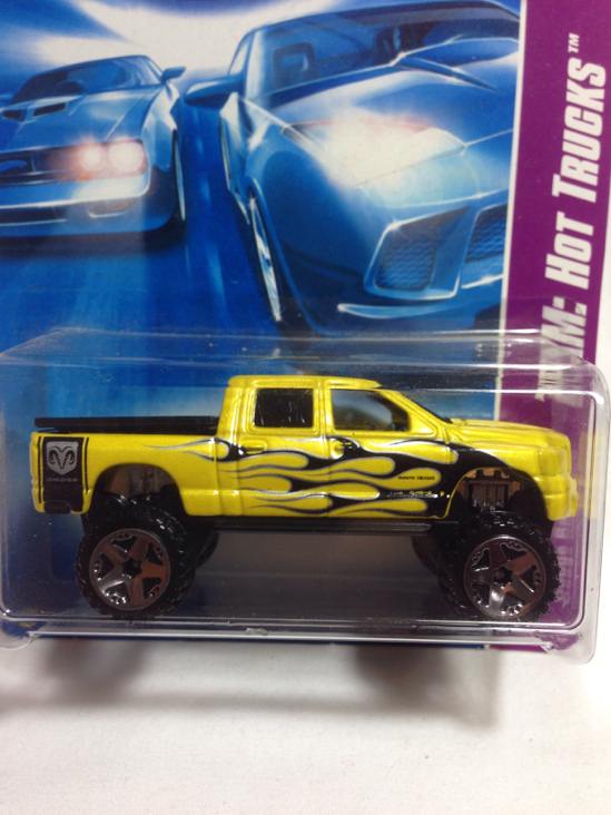 Dodge Ram 1500 - 2008 - HW Team - Hot Trucks toy car collectible - Main Image 2