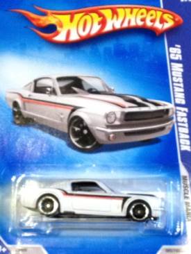 ’65 Mustang Fastback - Muscle Mania 09 toy car collectible - Main Image 1